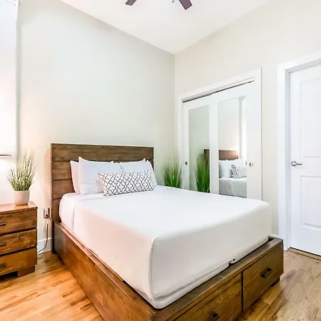 Spacious Condos Steps Away From French Quarter New Orleans Exterior photo