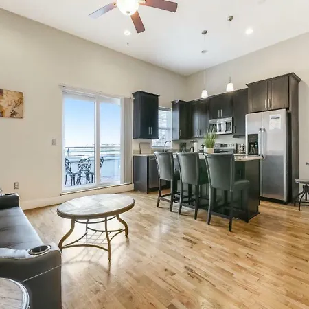 Spacious Condos Steps Away From French Quarter New Orleans Exterior photo