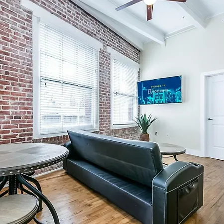 Spacious Condos Steps Away From French Quarter New Orleans Exterior photo