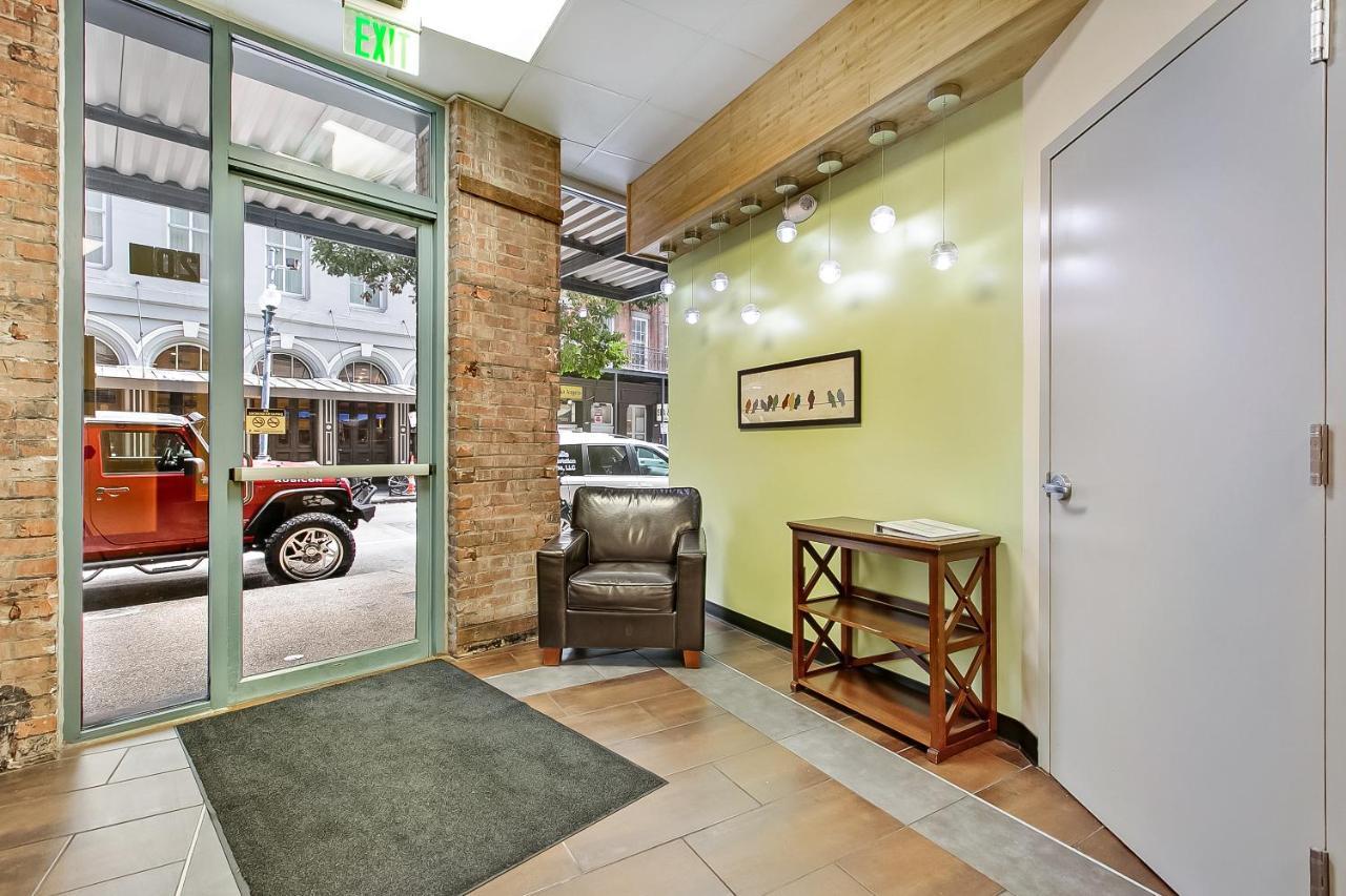 Apartamento Spacious Steps Away From French Quarter