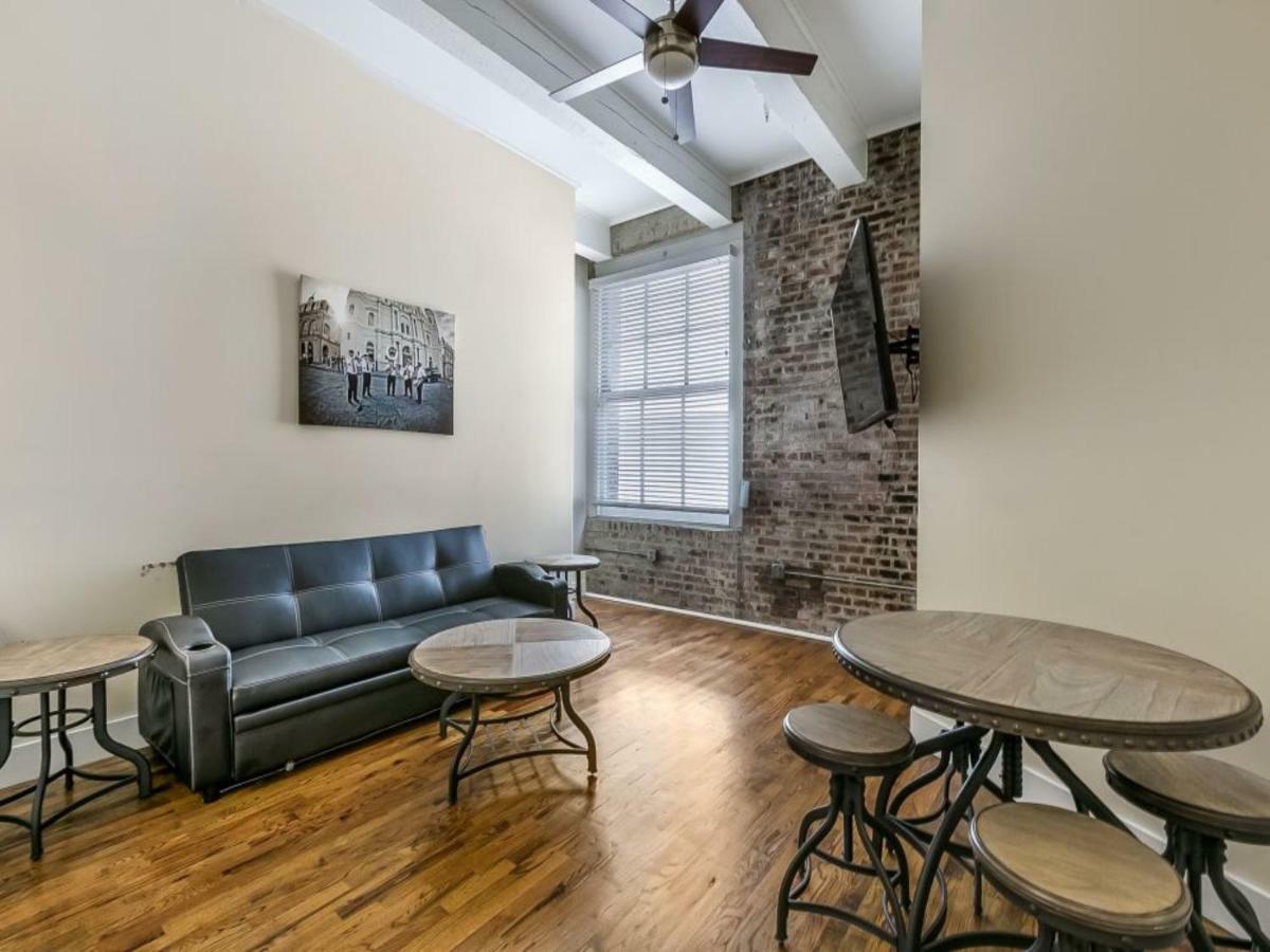 Apartamento Spacious Steps Away From French Quarter