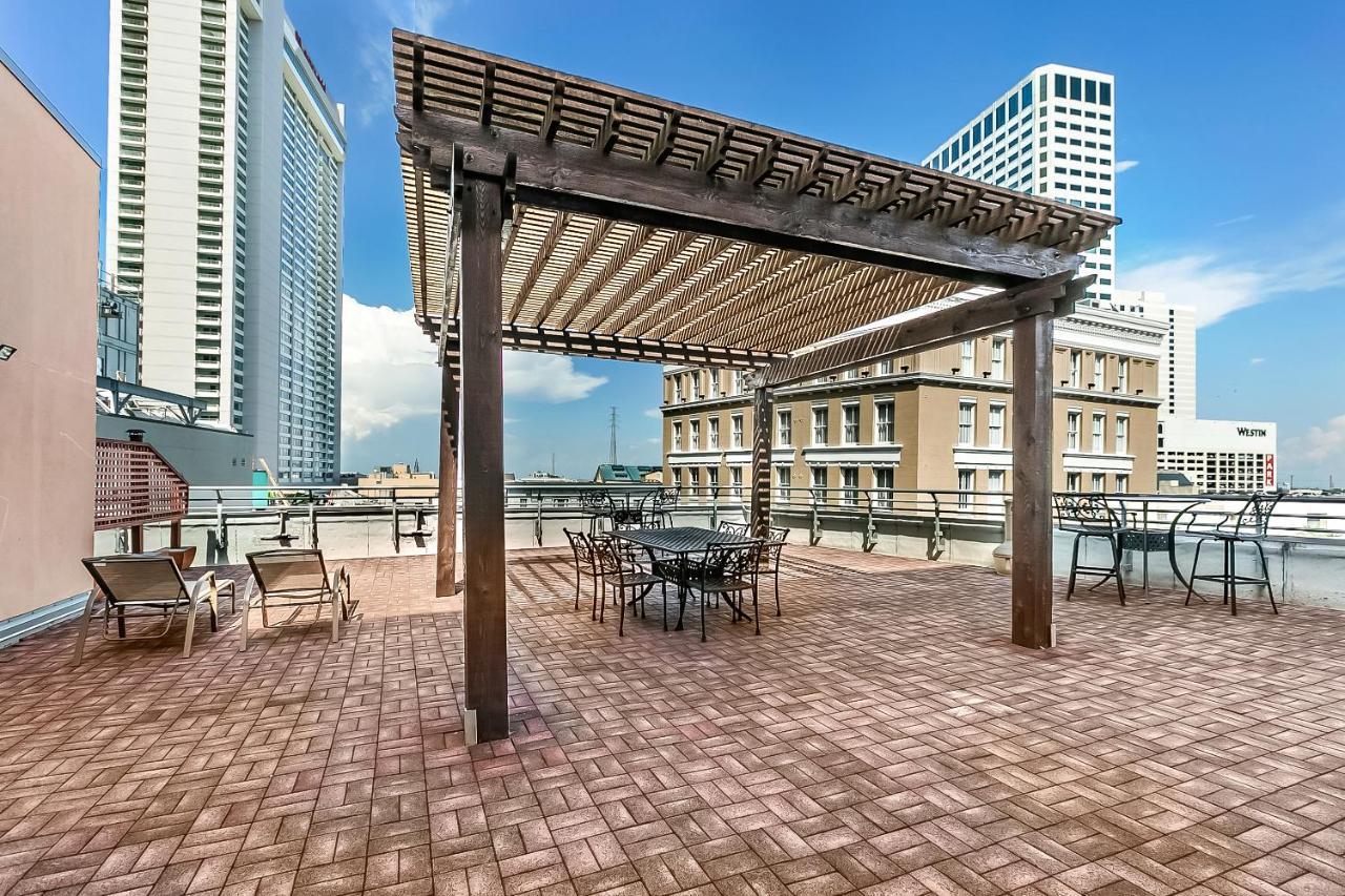 Spacious Steps Away From French Quarter * New Orleans