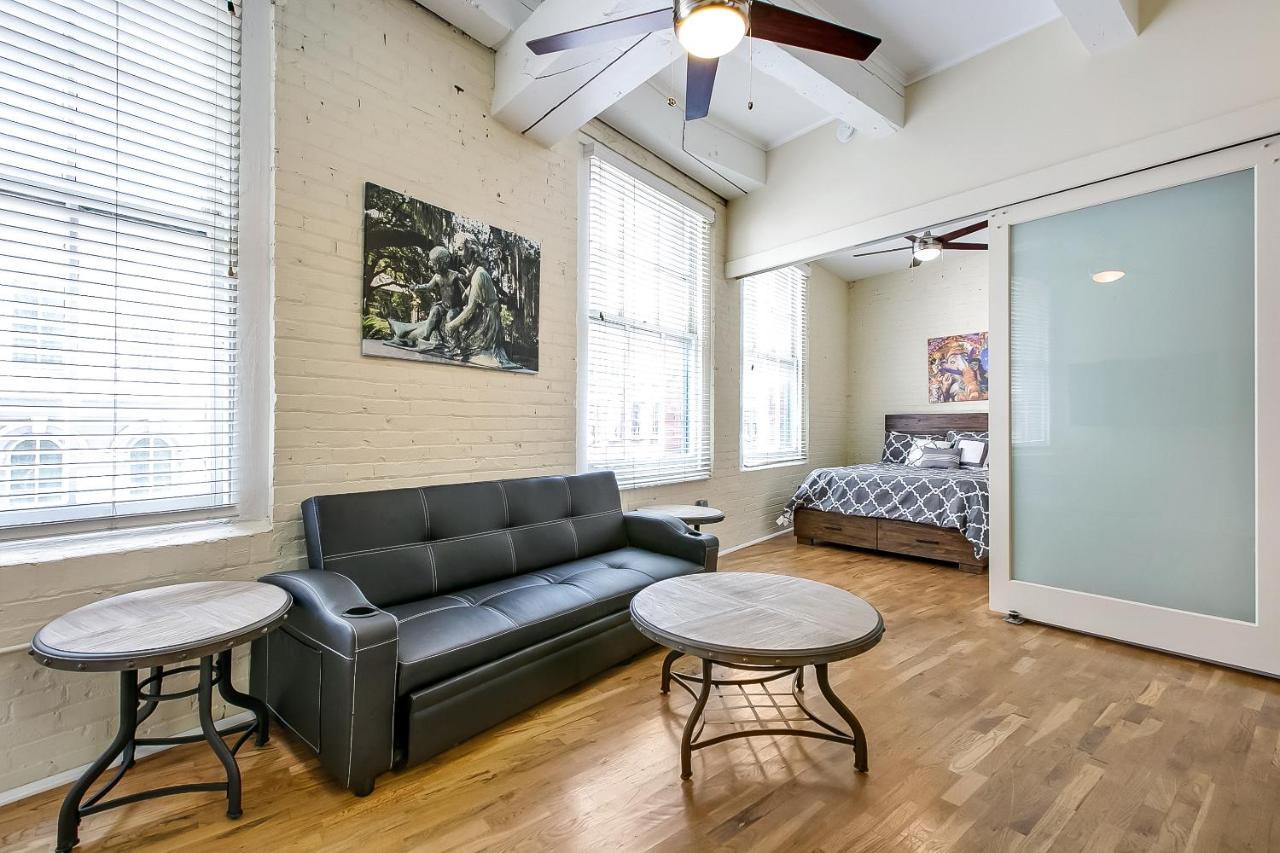 Spacious Steps Away From French Quarter *