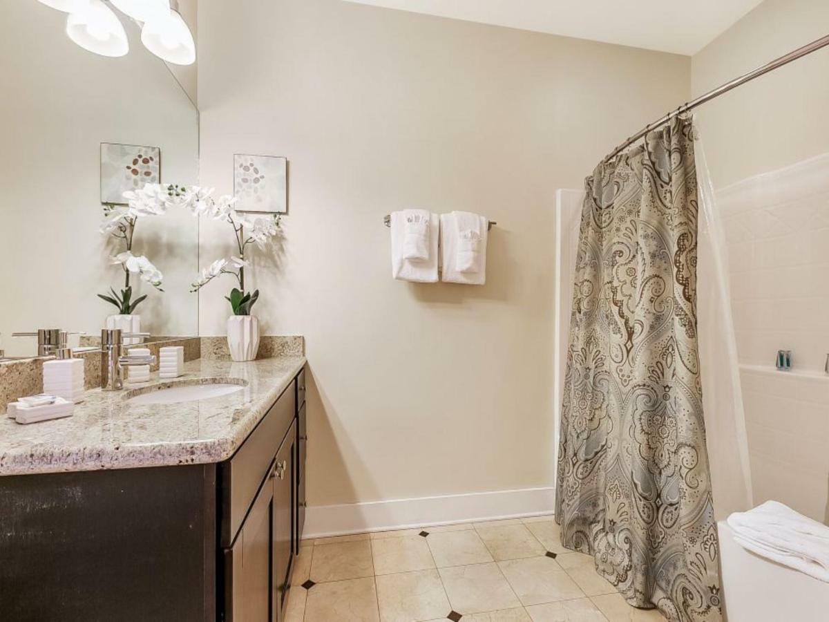 Apartment Spacious Steps Away From French Quarter *